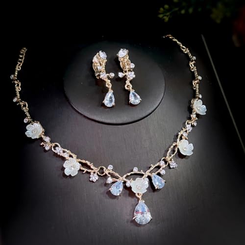 Accesorios infantiles que no aprietan: conjunto de diadema, collar y pendientes con pedrería 5