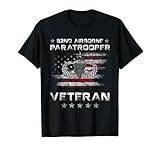 101st airborne shirt Esta camiseta es para soldados o aviadores del ejército de los Estados Unidos o la fuerza aérea de Estados Unidos que saltaron de un avión para ganar sus alas de salto extranjeras o incluso en combate con el 82 o 101. Esta camiseta es un gran regalo para veteranos de la Segunda Guerra Mundial, Corea, Vietnam, Irak o Afganistán.
