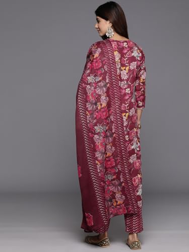 Image of Varanga Women Embroidered Kurta Pant Set with Dupatta | Silk Blend Fabric | V-Neck 3 /4 Sleeve Ankle Length| Wedding Ethnic Wear