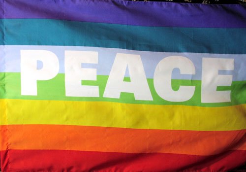 Bandiera Della Pace Arcobaleno 90x150 Cm Con Scritta, In Poliestere, Per Balcone E Asta