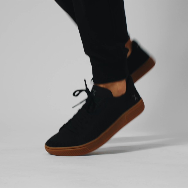 極美品！FLUX WBOA US8　26CM Amazon.com | FLUX FOOTWEAR Adapt Knit Trainer – Wide Toe Box Shoe