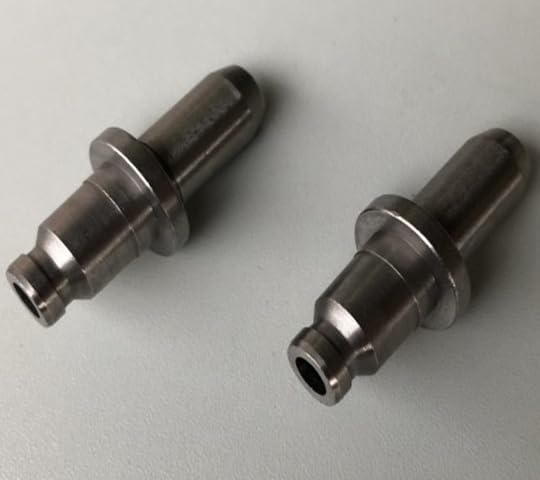 Motorcycle Engine Parts Valve Stem Guide Pipe For CB125 CB150 CB200 WY125(Oil seal)