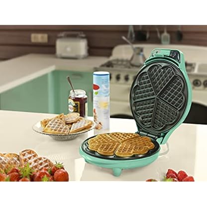 Bestron Waffeleisen für klassische Herzwaffeln, Waffelmaker mit Antihaftbeschichtung für Waffeln in Herzform, Retro Design, 700 Watt, Farbe: Mint – Bild 5