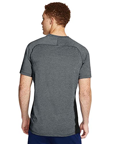 Nike Men's Baselayer Top Short Sleeve Crew - Image 3