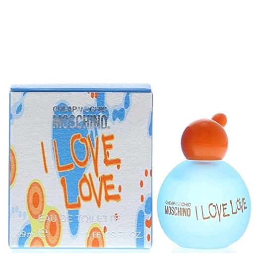 Moschino Cheap & Chic I Love Love Eau de Toilette 4.9ml Mini