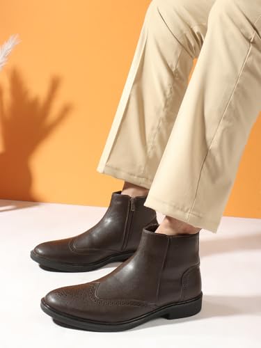 Image of Carlton London Men's Comfortable Chelsea Slip On Boot