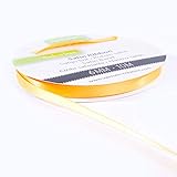 gelbgold PRAKTISCH VERPACKT – Das Band ist auf einer Rolle aus Karton aufgerollt. Die flache Verpackung hat eine Lasche zum Aufhängen und ist ebenfalls stapelbar. Das Bandende kann an einem Schlitz im Verpackungskarton festgesteckt werden