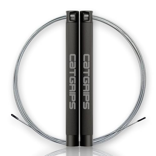 Springseil Crossfit – Profi Speed Rope mit 2 Stahlkabeln & Mesh-Tasche – Ultraleichtes Springseil für WODs & Boxen – Einstellbares Speedrope für Fitness & Cardio – CATGRIPS (Schwarz) Springseil Crossfit – Profi Speed Rope mit 2 Stahlkabeln & Mesh-Tasche – Ultraleichtes Springseil für WODs & Boxen – Einstellbares Speedrope für Fitness & Cardio – CATGRIPS (Schwarz)