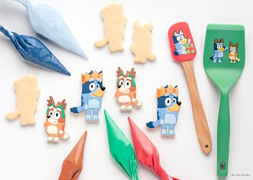 Handstand Kitchen Bluey Holiday Baking Set with Bluey and Bingo Cookie Cutters, Rolling Pin, Spatula and Flipper - Image 5