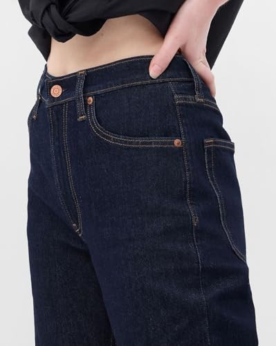 Image of Gap Women Relaxed Fit High Rise Lightly Washed Jeans