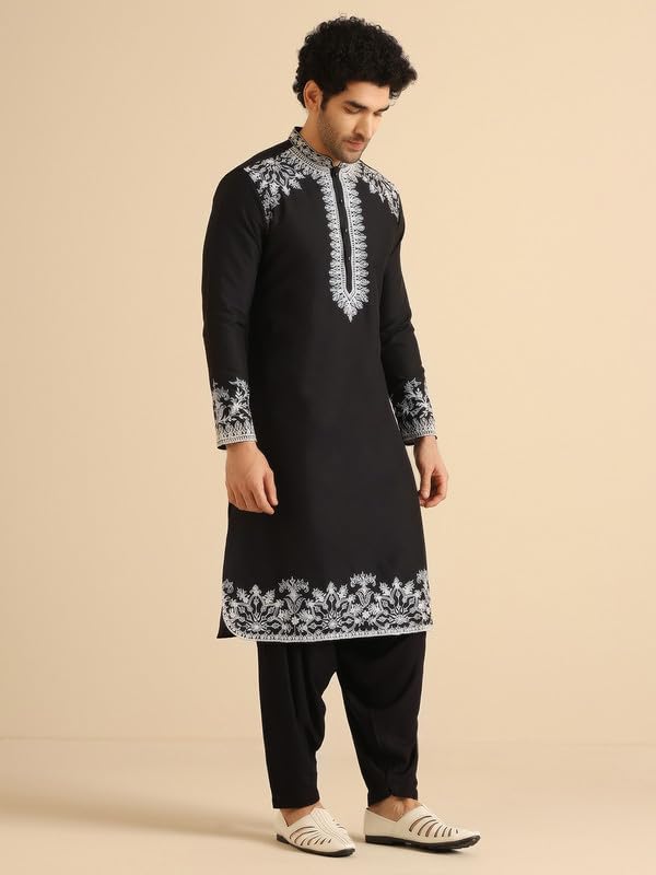 Kisah Men's Kurta, Black Cotton Blend, Embroidered Mandarin Collar Regular Fit Long Sleeves (42)