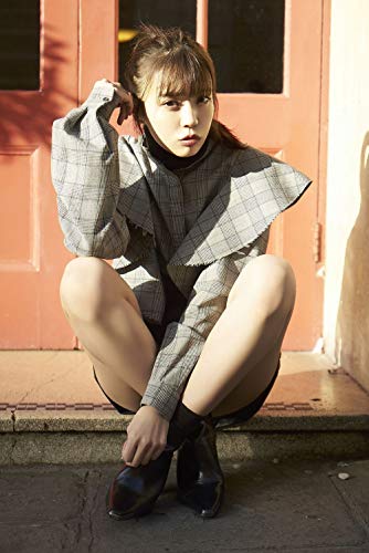 Amazon.co.jp: 小林 由依: 本、バイオグラフィー、最新アップデート