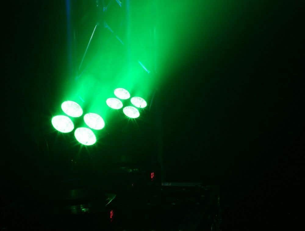 beamz MHL36 Moving Head Set 2 Riflettori LED 4x9W LED 4in1 RGBW 4 Show nero