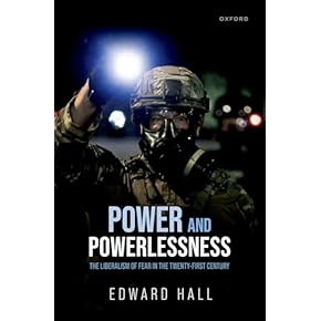 Amazon.co.jp: Political Science: 洋書: Comparative Politics