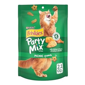 Purina Friskies Made in USA Facilities Cat Treats, Party Mix Picnic Crunch – (10) 2.1 oz. Pouches