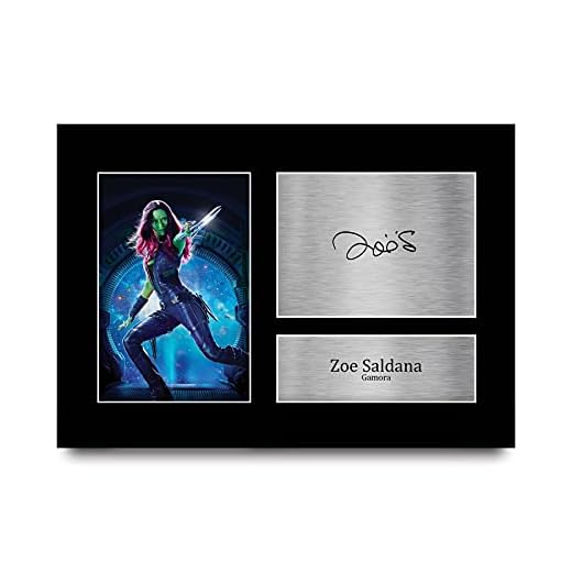 HWC Trading A4 Zoe Saldana Guardians of the Galaxy Gamora Los Regalos Imprimieron La Imagen Firmada Del Autógrafo Para Los Fans De La Memorabilia De La Película