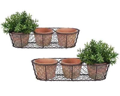 Esschert Design Aged Terracotta Triple Flower Pots with Metal Basket Frame – Set of 2 Farmhouse Style Planters with 3 Pots Each for Herbs, Succulents & Small Plants, Windowsill or Deck Planter
