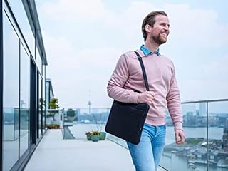 Trust Bologna Slim Eco Borsa per Laptop fino a 16", Borsa per Laptop Sostenibile in Plastica Riciclata, con Tracolla, Custodia per Viaggio, Lavoro, Ufficio, Scuola - Nero