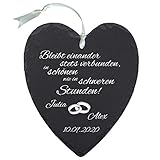 Geschenk mit Personalisierung: Ein romantischer Spruch ist in der Mitte des Herzens zu lesen. Dieser Hochzeitswunsch an das Brautpaar ist sehr persönlich.