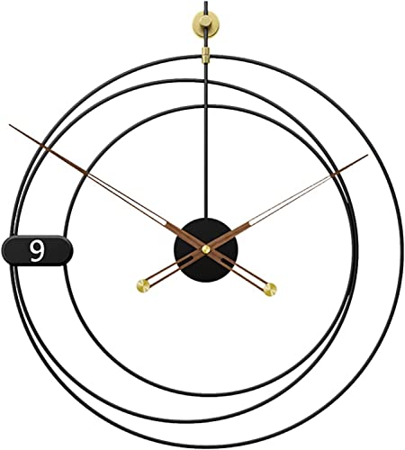 Horloge murale moderne pour décorer un grand mur vide de salon