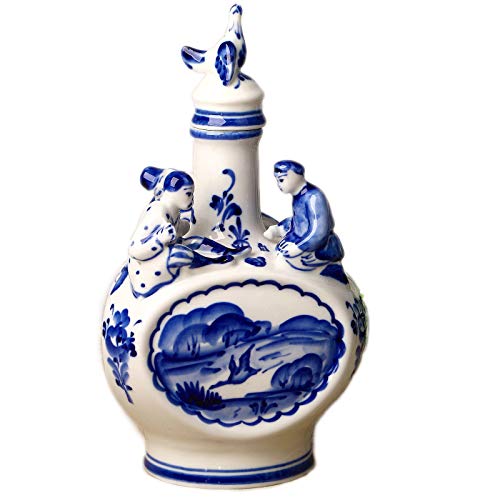 Porcelain Decanter ''Hunter'' 17 Oz Traditional Russian Gzhel Design