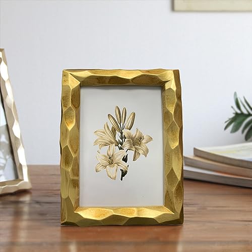 Image of Art Street Geometric Stereo Photo Frame For Home Decoration, Wedding Dress Display Frame For Table Top Desk, Birthday, Wedding & Return Gift - Royal Gold (Size: 4x6 Inch)