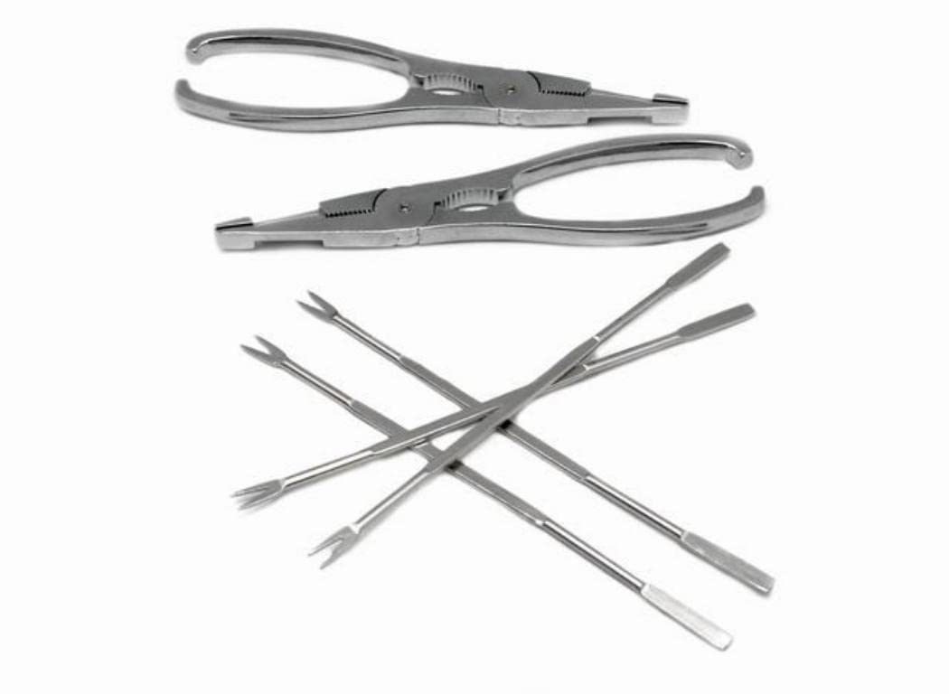 Nerthus FIH 259 Seafood tools set. Includes 2 crackers and 4 spikes