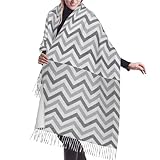 Elegante design stampato: ornata con una stampa accattivante, questa sciarpa aggiunge un tocco di eleganza e raffinatezza a qualsiasi abbigliamento, rendendola un accessorio alla moda versatile per varie occasioni.