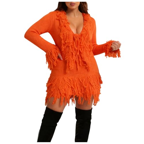 Tenue de cocktail hivernale : ensemble pull chic et jupe plissée pour bal