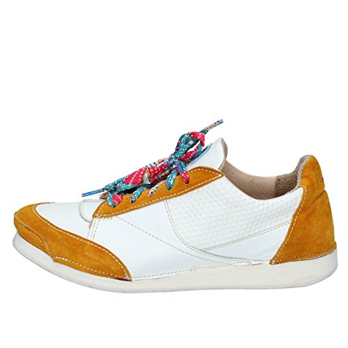 Preisvergleich Produktbild MOMA Sneakers Damen Leder weiß 37 EU