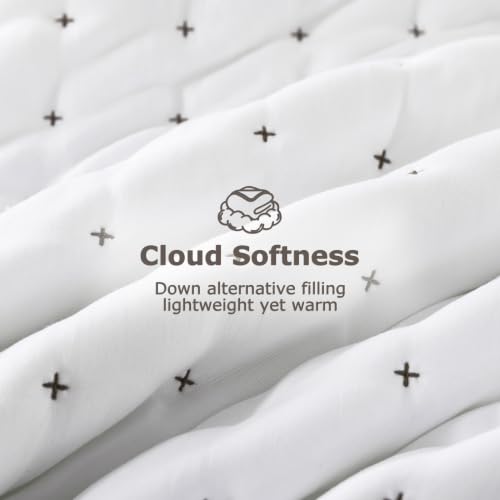 Image of WDCOZY Cloud Soft Quilt Set, Oversized King Size, White Trim 116x106 inches