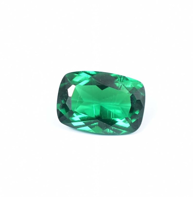 Émeraude de prestige taillée en coussin pour bague d'exception - 2