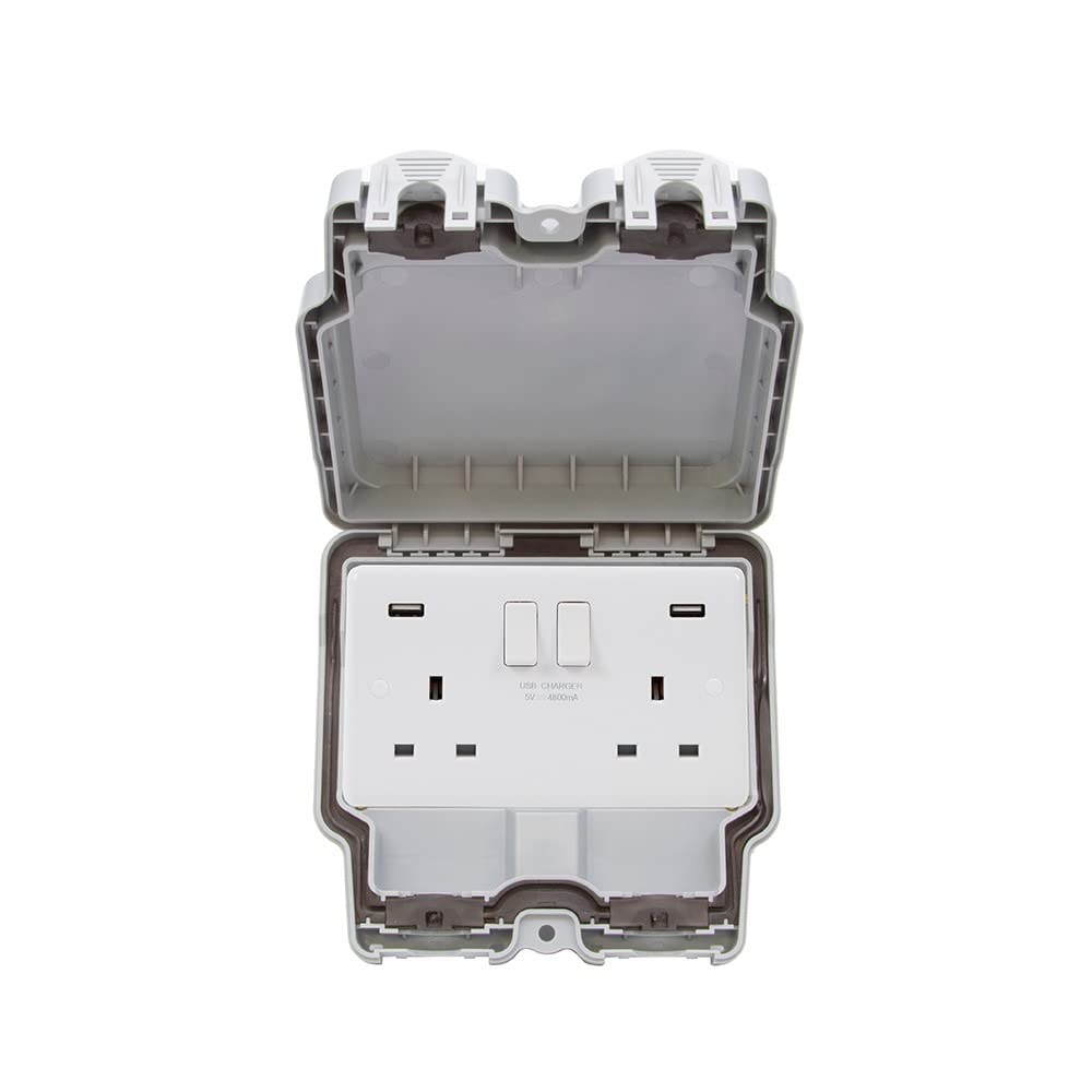 Lieber White Silk 2 Gang Outdoor 3.1A Usb Socket Ip66 Weatherproof