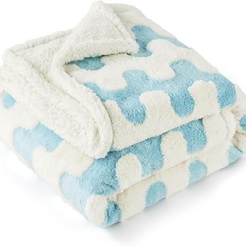 クッション 猫 マット 犬 ペット用品 ブランケット ハウス ふわふわ 防カビ 簡単お手入れ 滑り止め 折り畳み 収納便利 高耐久 防風防湿 犬マット 毛布 寝袋ペット オールシーズン対応 L:145*165Cm