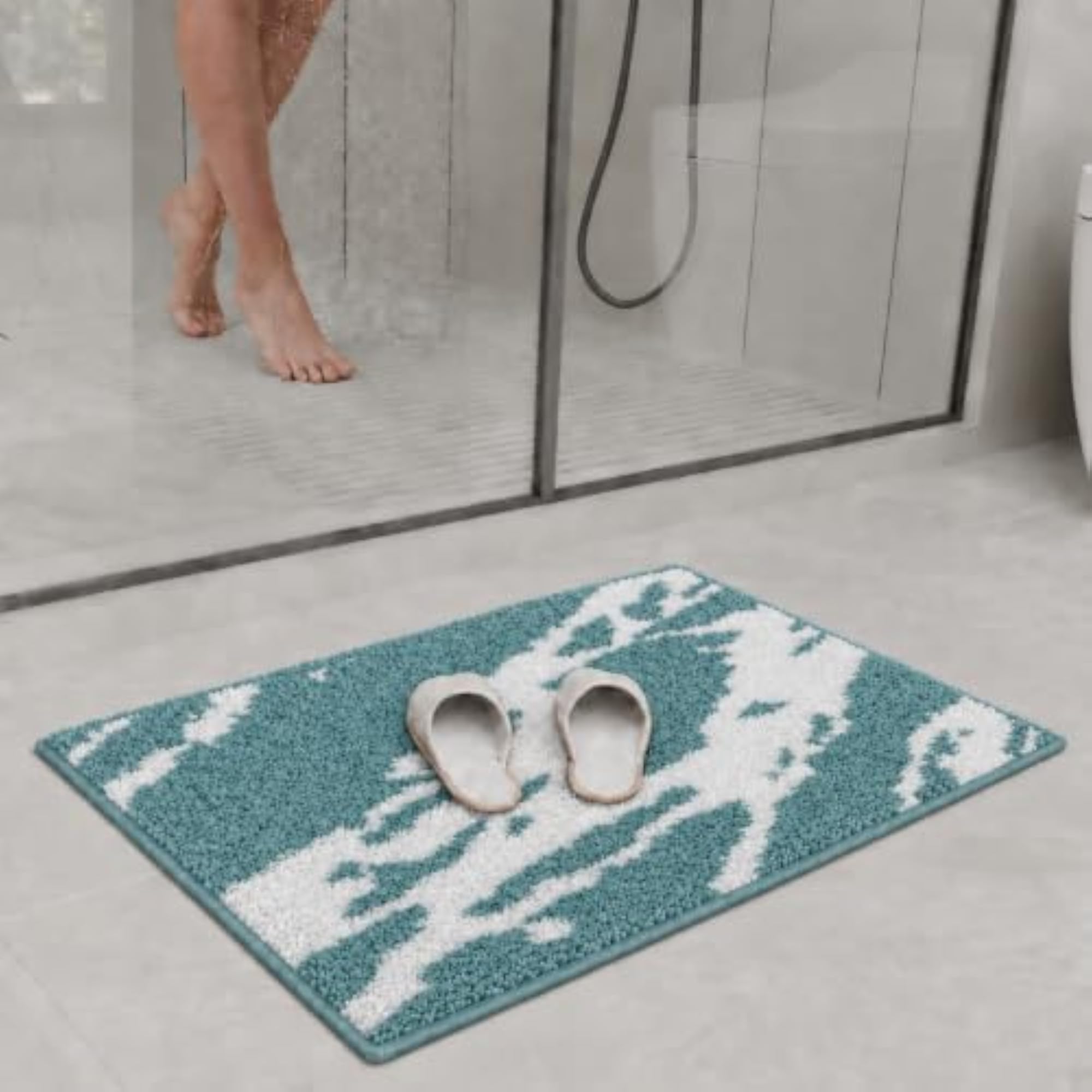 Pack of 2 Green Bathroom Rugs, Soft and Absorbent