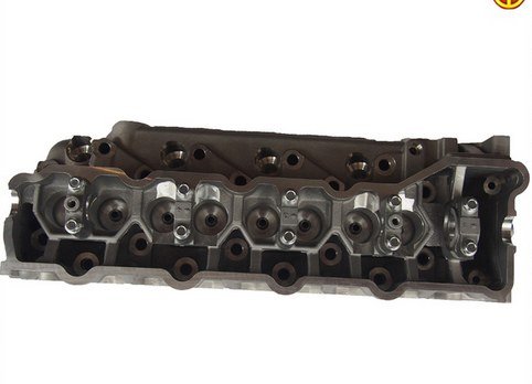 GOWE głowica cylindrowa do części samochodowych goła głowica cylindra 4M40 ME202621 do Mitsubishi Pajero GLX/MonteroGLX/Canter 2.8D 908515