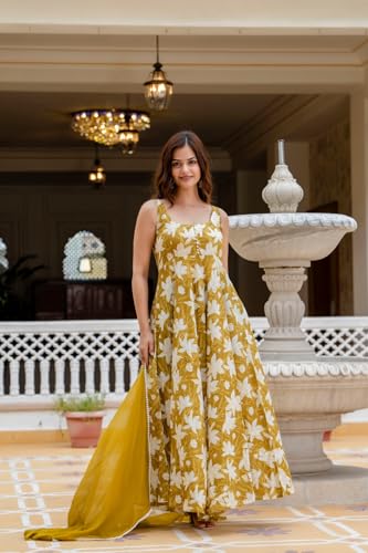 Image of Floral Anarkali Sleeveless Kurta with Dupatta, Maroon and White