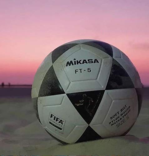 Bola de Futevôlei FT-5 Branca e Preta Mikasa