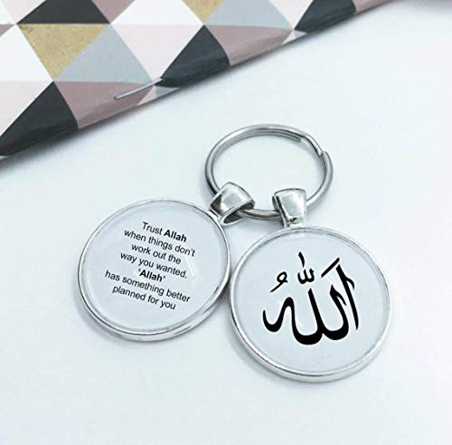 Preisvergleich Produktbild Personalisierbarer Schlüsselanhänger "Trust Allah", islamisches Geschenk, personalisierter Schlüsselanhänger, Eid-Geschenk, islamisches Zitat
