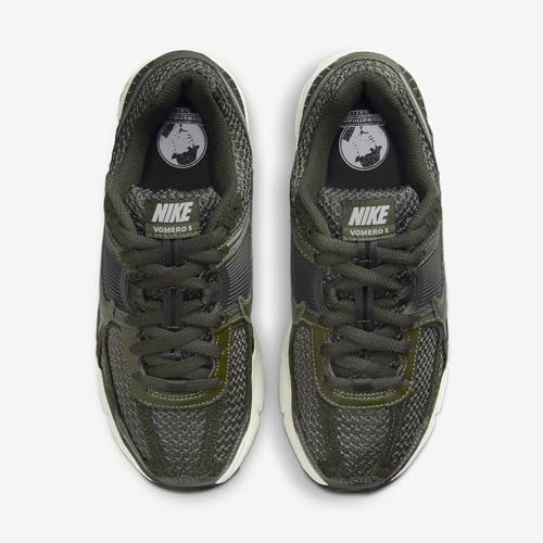 Image of Nike Women's Zoom Vomero 5 Running Shoes