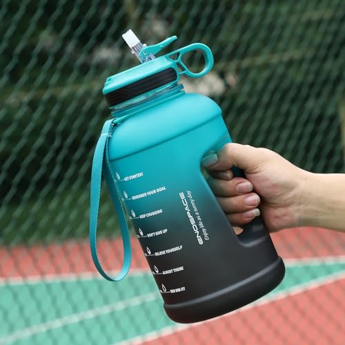 Pichet de bouteille d'eau contre les fuites d'eau au camping et au sport