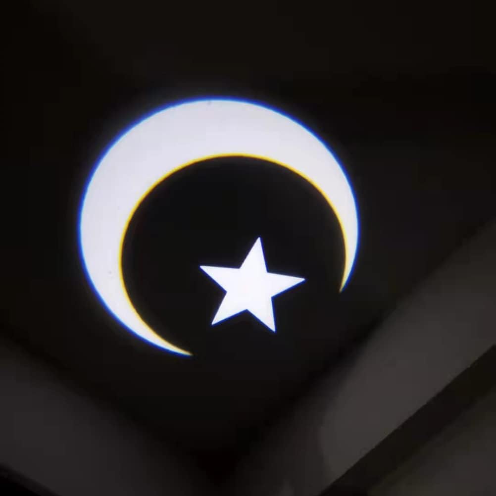 Moon Earth Projection LED Lamp - 3D Projector with 360° Rotation for Backgrounds, Home Decor, and Photography (Support)