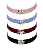 Schwanenhalsgarantie: Die 30 + 8 cm langen Choker legen sich wie eine zweite Haut um deinen Hals und betonen ihn vorteilhaft