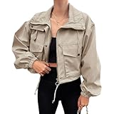 Detalles de inspiración universitaria: Esta chaqueta informal combina el estilo bomber con el encanto universitario, incluyendo puños, dobladillo y cuello acanalados para un ajuste ceñido. Su diseño minimalista se realza con sutiles líneas de costura y paneles clásicos, lo que la hace versátil tanto para un estilo deportivo como moderno.