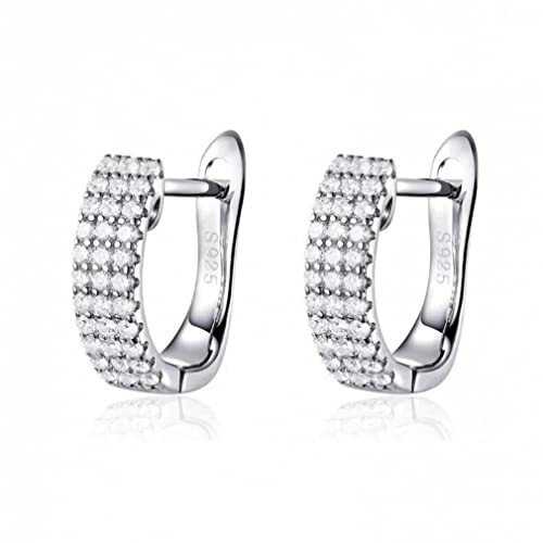 Boucles d'oreilles de mariage en zircon claire au fini joaillerie haut de gamme