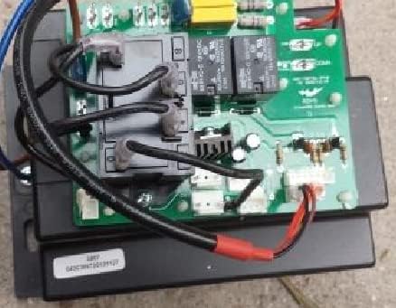 อีกหนึ่งอันดับสูงสุด view of the DAVITU motor driver, highlighting specific wiring connections and component layout.