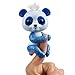 Produktbild WowWee Fingerlings Panda blau Archie - 3563 / interaktives Spielzeug, reagiert auf Geräusche, Bewegungen und Berührungen