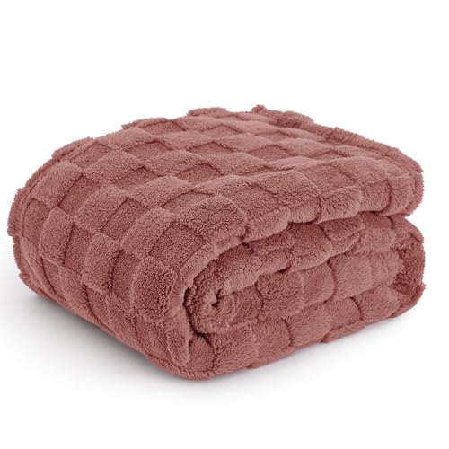 Bedsure GentleSoft Dusty Pink Throw Blanket for Couch - Checkered Fleece Blankets Gifts for Women Men Girls, Cute Soft Cozy Throw for Bedroom Home Decor Gifts, 50x60 Inches