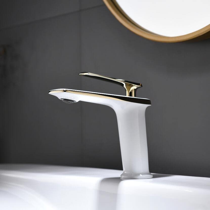 Grifo de agua monomando montado en cubierta para lavabo e inodoro