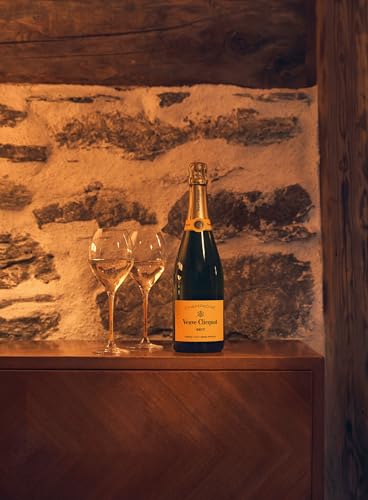 Veuve Clicquot Yellow Label Brut Champagner, 750mL - 8